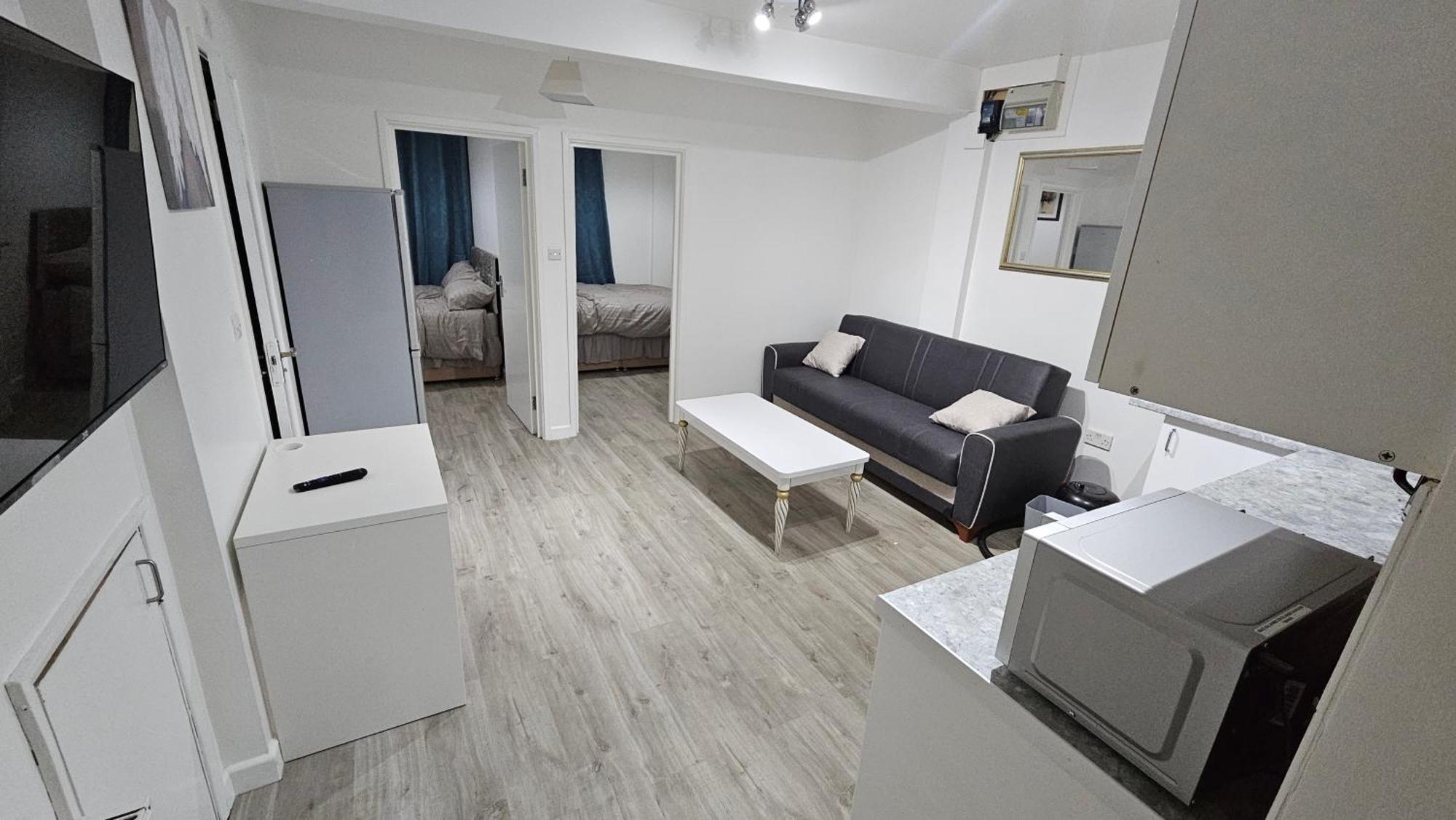 Luxury 2 Bedrooms Flat Leytonstone 런던 외부 사진